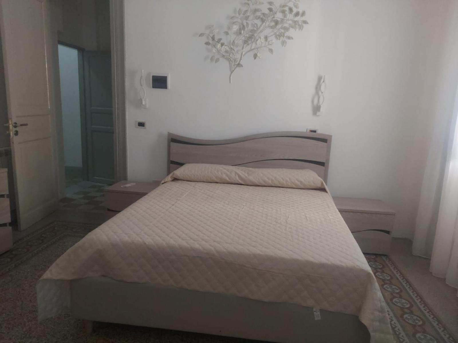 Guest House Lamphotel Militello Palermo Exterior foto