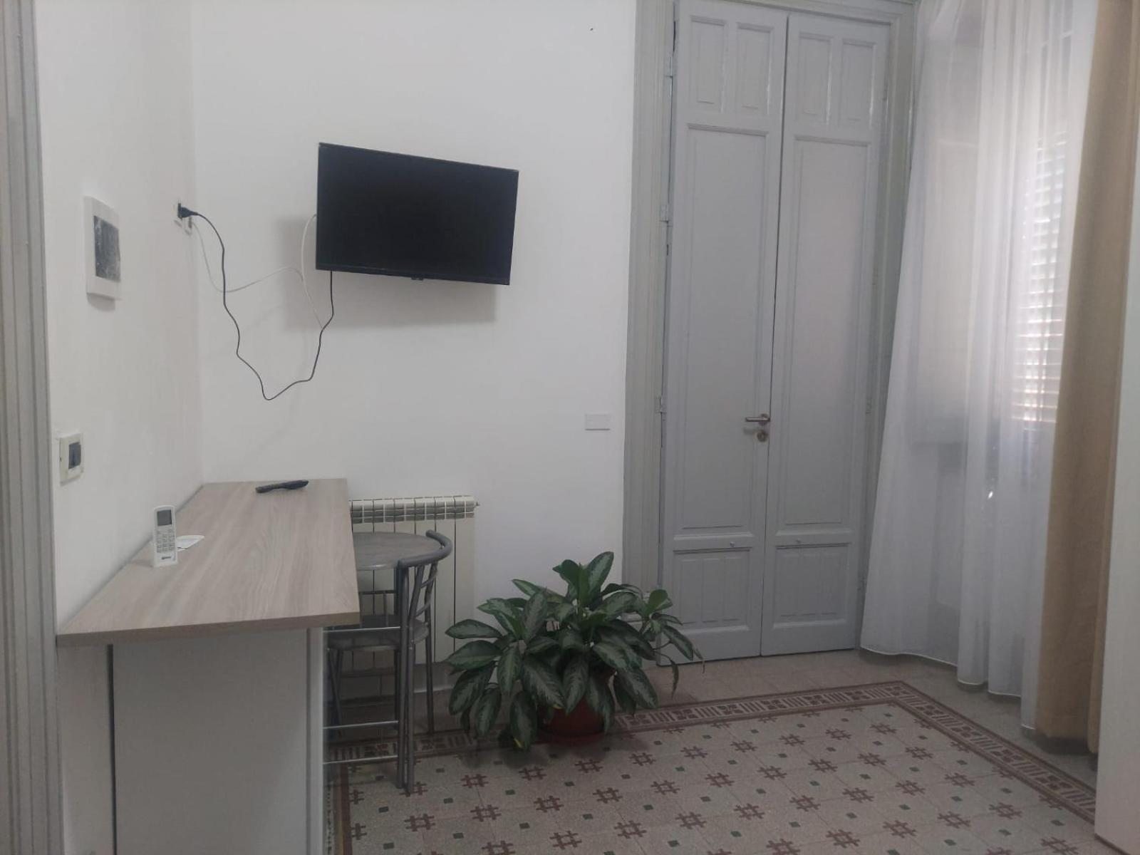 Guest House Lamphotel Militello Palermo Exterior foto