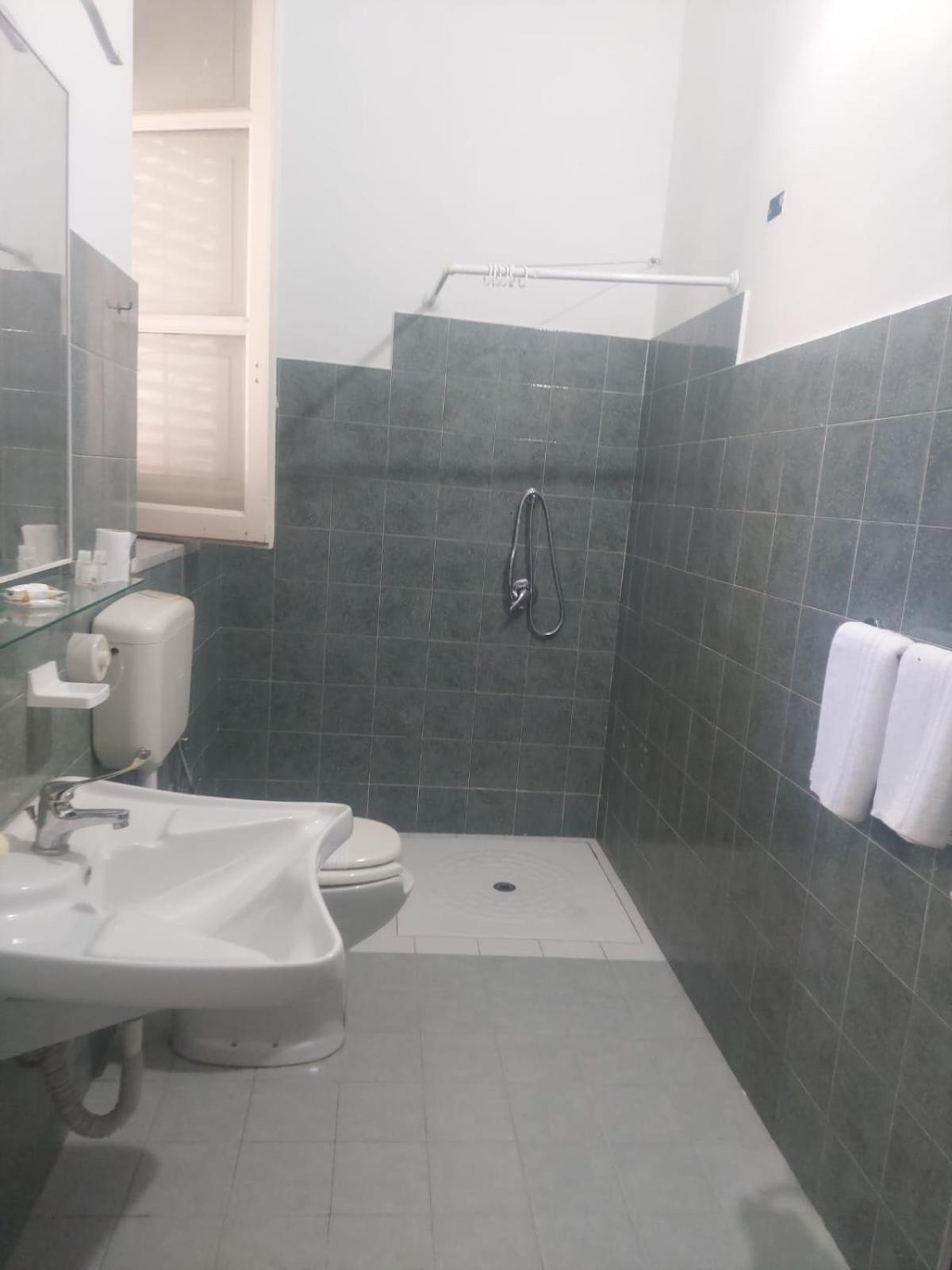 Guest House Lamphotel Militello Palermo Exterior foto